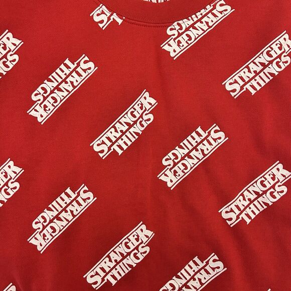Stranger Things Cropped Sweatshirt Womens Small Red All over graphic Netflix NEW - Picture 6 of 9